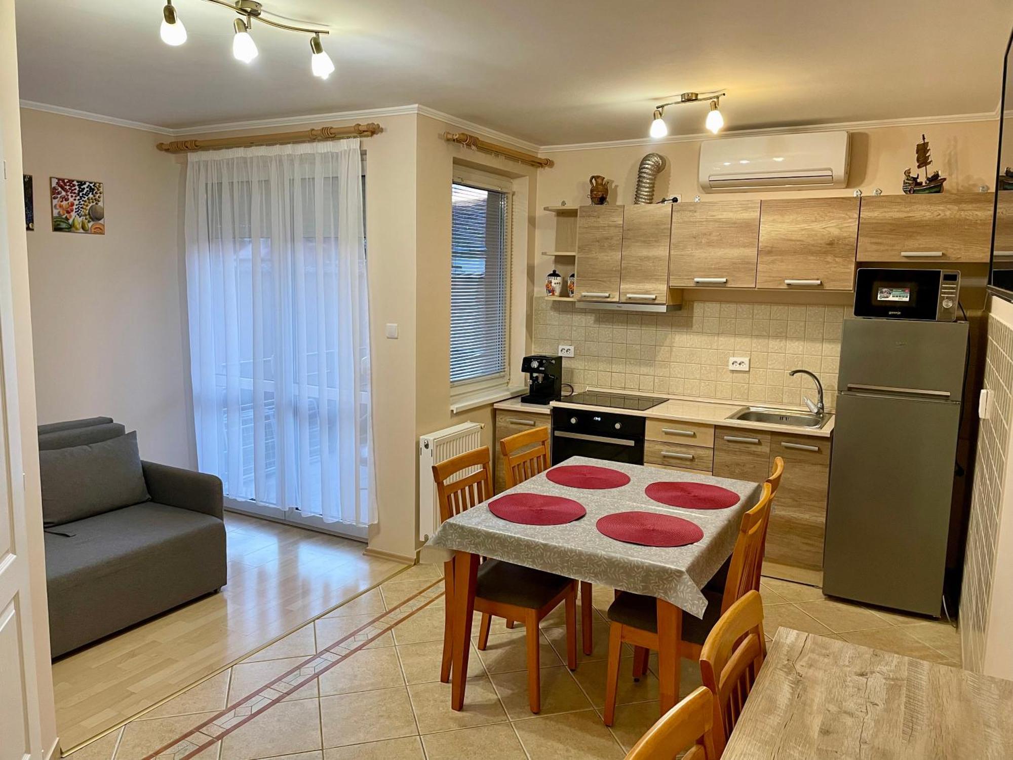 Marta Apartman Hajduszoboszlo Ngoại thất bức ảnh